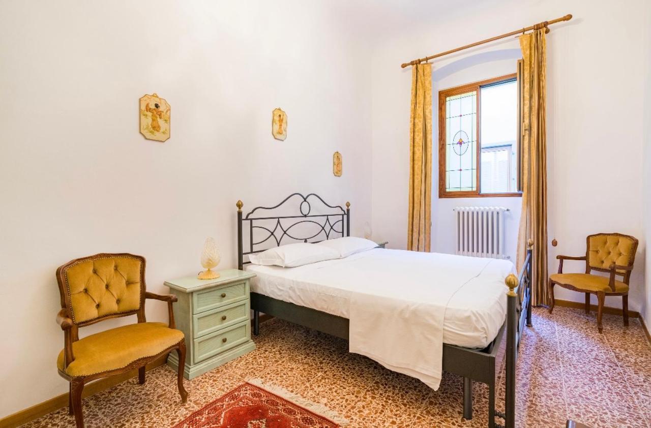Central And Spacious Apartment Florence Exterior photo
